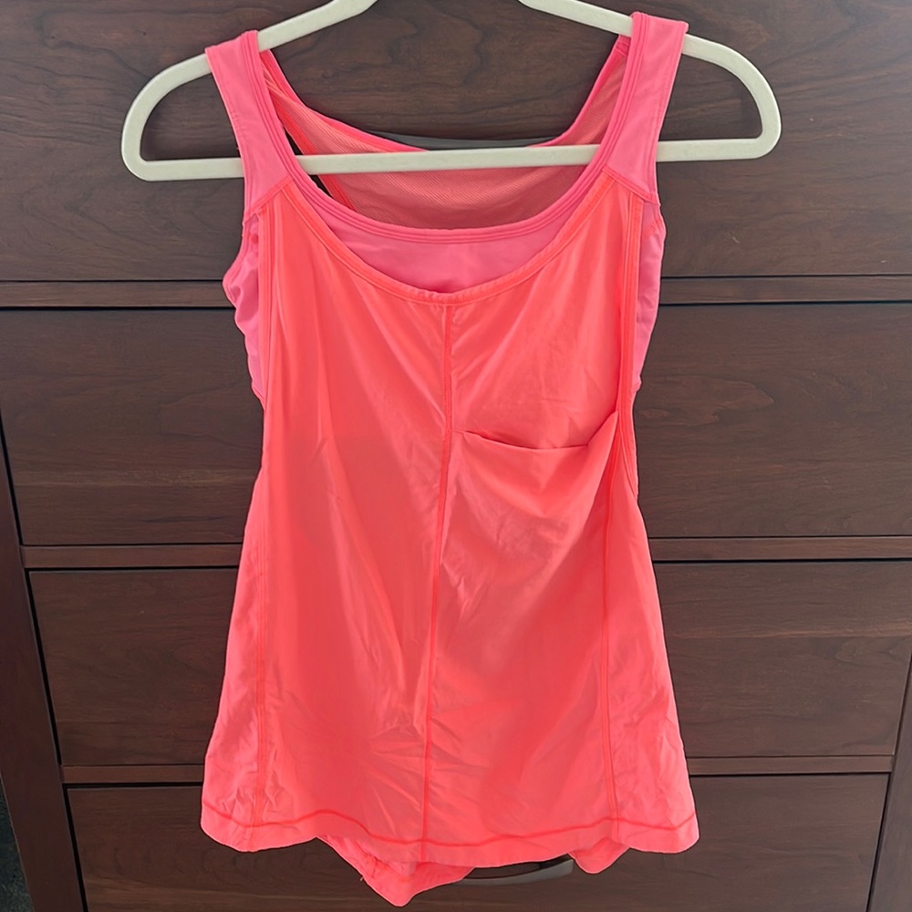 Lululemon tank